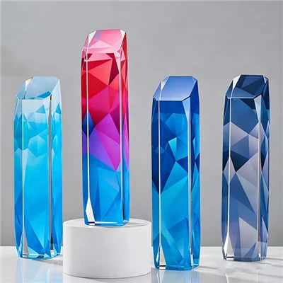 கிரிஸ்டல் விருதுகள் மலிவானவை